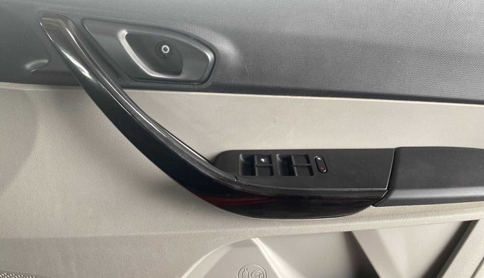 2019 Tata Tiago XM PETROL, Petrol, Manual, 16,820 km, Driver Side Door Panels Control