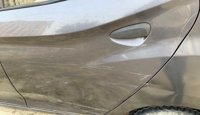 2016 Hyundai Eon ERA +, Petrol, Manual, 96,541 km, Rear left door - Slightly dented