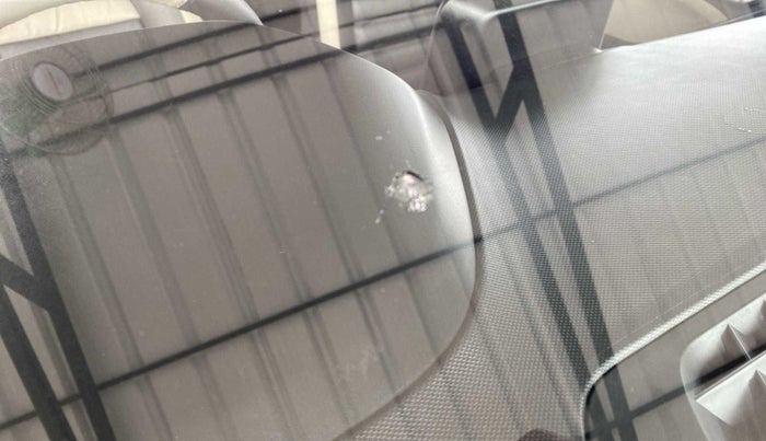 2021 Tata NEXON XZ PLUS PETROL SUNROOF, Petrol, Manual, 27,530 km, Front windshield - Minor spot on windshield