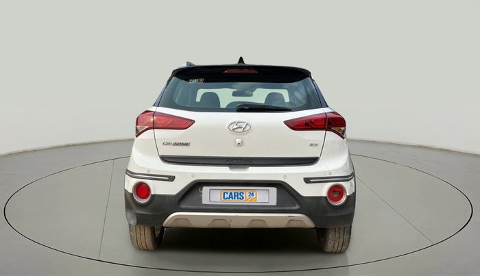 2018 Hyundai i20 Active 1.2 SX DUAL TONE, Petrol, Manual, 42,092 km, Back/Rear