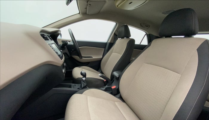 2016 Hyundai Elite i20 ASTA 1.2 (O), Petrol, Manual, 43,405 km, Right Side Front Door Cabin