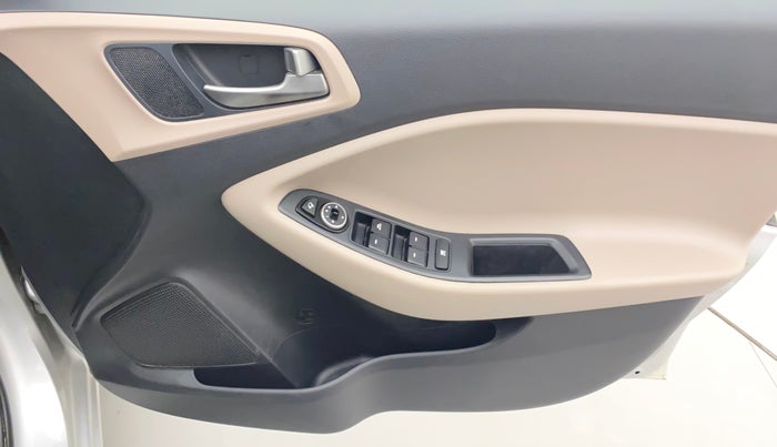 2016 Hyundai Elite i20 ASTA 1.2 (O), Petrol, Manual, 43,500 km, Driver Side Door Panels Control
