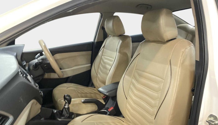 2019 Hyundai Verna 1.6 CRDI SX, Diesel, Manual, 56,530 km, Right Side Front Door Cabin