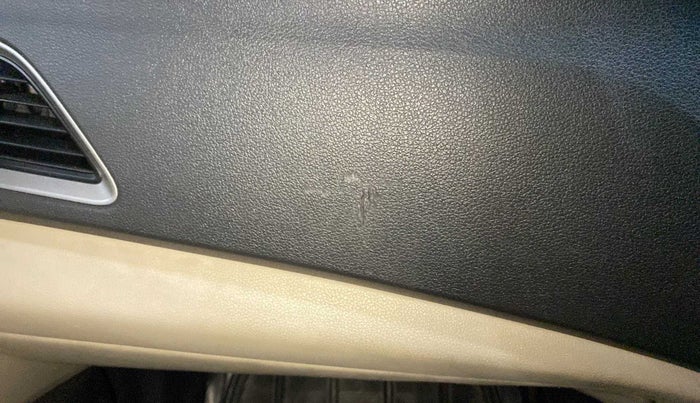2019 Hyundai Verna 1.6 CRDI SX, Diesel, Manual, 56,891 km, Dashboard - Minor scratches