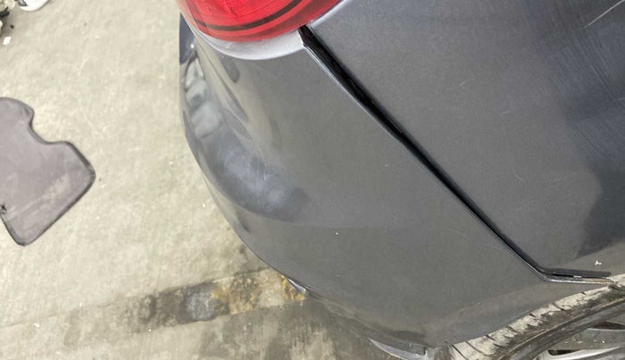 2020 Ford New Figo TITANIUM 1.2 PETROL MT, CNG, Manual, 66,583 km, Rear bumper - Minor scratches