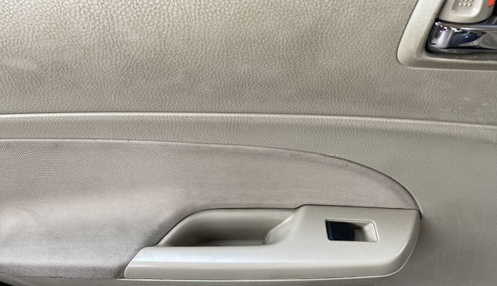 2014 Maruti Swift Dzire VDI, Diesel, Manual, 75,675 km, Left rear window switch / handle - Switch/handle not functional