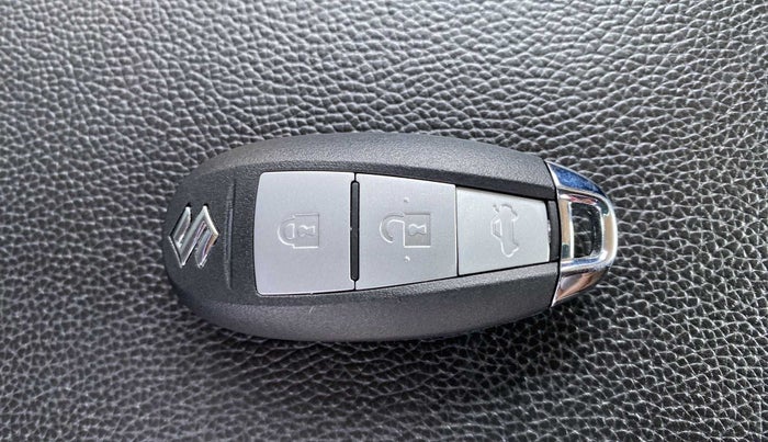 2014 Maruti Swift ZDI, Diesel, Manual, 75,105 km, Key Close Up