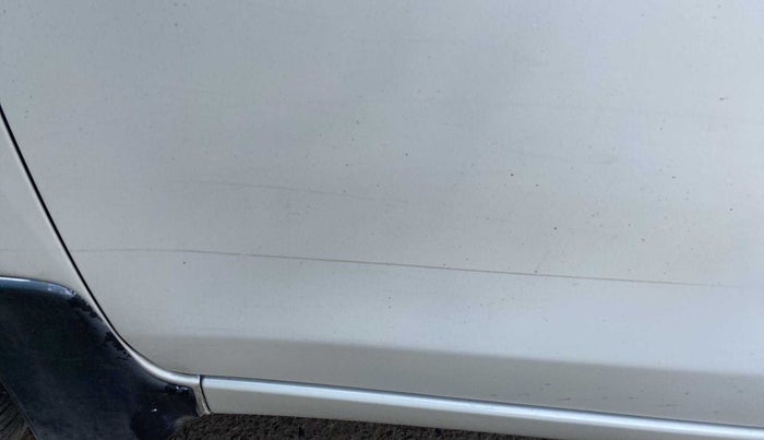 2014 Maruti Celerio VXI, Petrol, Manual, 45,087 km, Front passenger door - Minor scratches