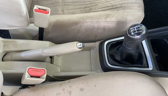2017 Maruti Dzire VXI, Petrol, Manual, 29,753 km, Gear Lever