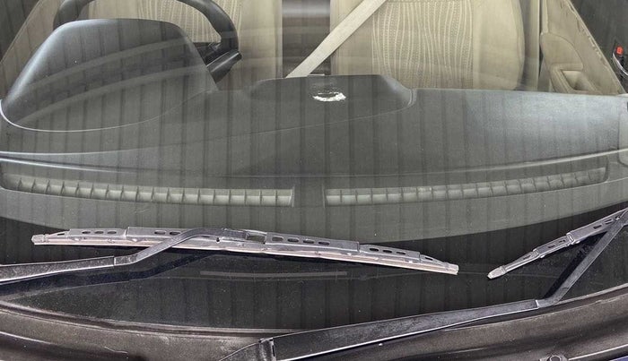 2017 Maruti Dzire VXI, Petrol, Manual, 29,753 km, Front windshield - Minor - Windshield delamination