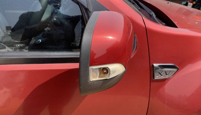 2017 Nissan Terrano XV D PREMIUM AMT, Diesel, Automatic, 97,904 km, Right rear-view mirror - Indicator light has minor damage