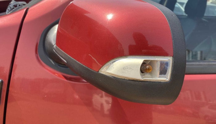 2017 Nissan Terrano XV D PREMIUM AMT, Diesel, Automatic, 97,904 km, Left rear-view mirror - Indicator light has minor damage
