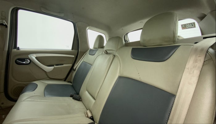 2015 Nissan Terrano XL D PLUS, Diesel, Manual, 1,15,925 km, Right Side Rear Door Cabin