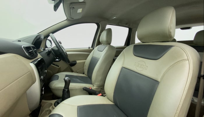 2015 Nissan Terrano XL D PLUS, Diesel, Manual, 1,15,925 km, Right Side Front Door Cabin