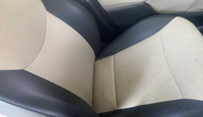 2018 Hyundai NEW SANTRO SPORTZ AMT, Petrol, Automatic, 16,989 km, Front left seat (passenger seat) - Cover slightly stained