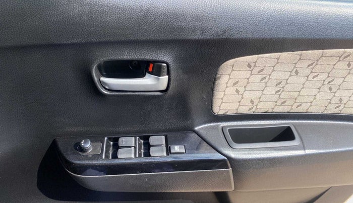 2018 Maruti Wagon R 1.0 VXI (O) AMT, Petrol, Automatic, 27,423 km, Driver Side Door Panels Control