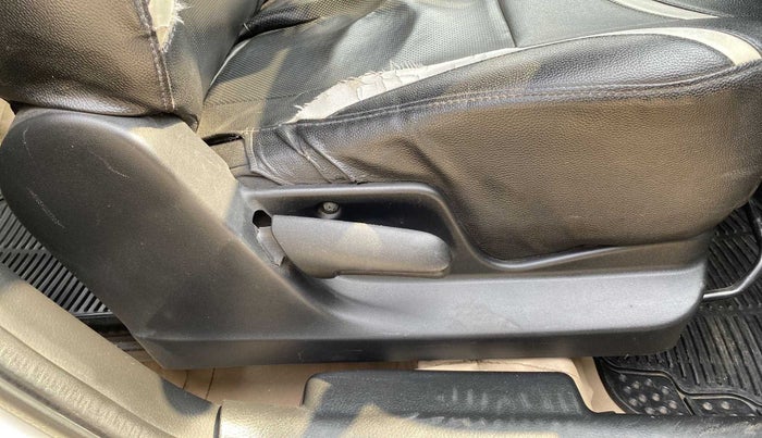 2016 Maruti Swift VDI ABS, Diesel, Manual, 74,080 km, Driver Side Adjustment Panel