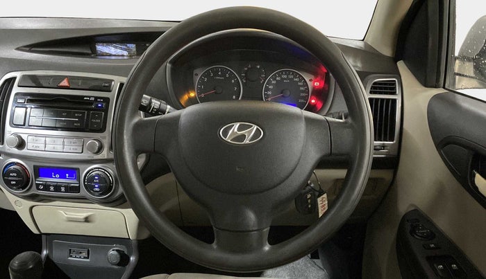 2012 Hyundai i20 MAGNA (O) 1.2, Petrol, Manual, 59,516 km, Steering Wheel Close Up