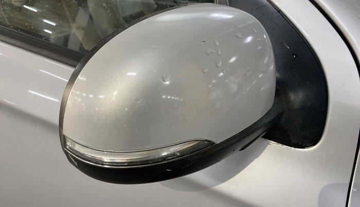 2012 Hyundai i20 MAGNA (O) 1.2, Petrol, Manual, 59,492 km, Right rear-view mirror - Indicator light not working