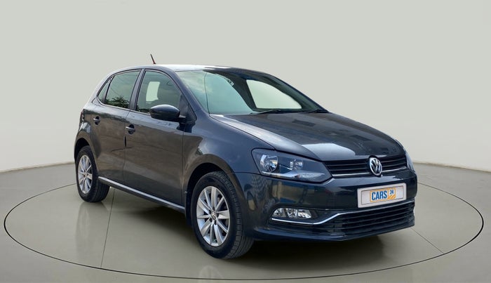 2016 Volkswagen Polo HIGHLINE1.2L, Petrol, Manual, 47,376 km, Right Front Diagonal