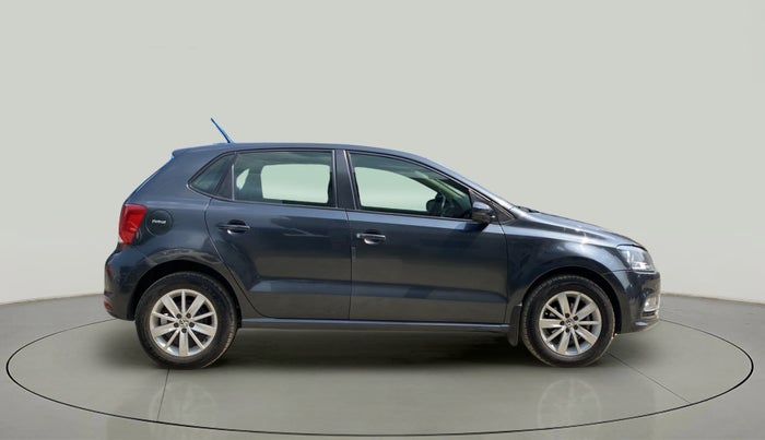 2016 Volkswagen Polo HIGHLINE1.2L, Petrol, Manual, 47,376 km, Right Side View