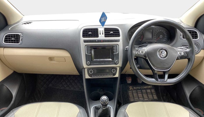 2016 Volkswagen Polo HIGHLINE1.2L, Petrol, Manual, 47,376 km, Dashboard