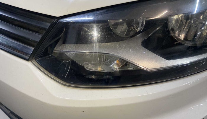 2017 Volkswagen Ameo HIGHLINE1.2L PLUS 16 ALLOY, Petrol, Manual, 66,460 km, Left headlight - Minor scratches