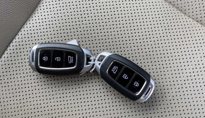 2019 Hyundai Verna 1.6 VTVT SX, Petrol, Manual, 25,253 km, Lock system - Remote key not functional