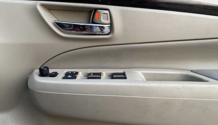 2017 Maruti Ciaz ZXI+ AT, Petrol, Automatic, 82,661 km, Driver Side Door Panels Control