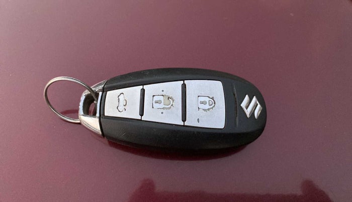 2017 Maruti Ciaz ZXI+ AT, Petrol, Automatic, 82,661 km, Lock system - Battery weak