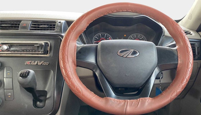 2016 Mahindra Kuv100 K4 D 6 STR, Diesel, Manual, 1,08,115 km, Steering Wheel Close Up