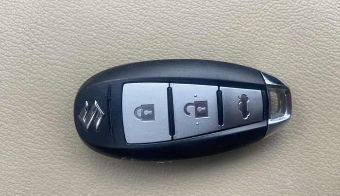 2022 Maruti Ciaz ALPHA  AT 1.5 SHVS PETROL, Petrol, Automatic, 6,840 km, Key Close Up