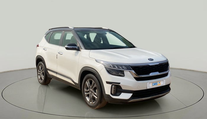 2020 KIA SELTOS HTX 1.5 PETROL DUAL TONE, Petrol, Manual, 18,556 km, Right Front Diagonal