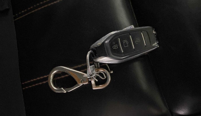2019 Mahindra XUV500 W9, Diesel, Manual, 46,118 km, Key Close Up