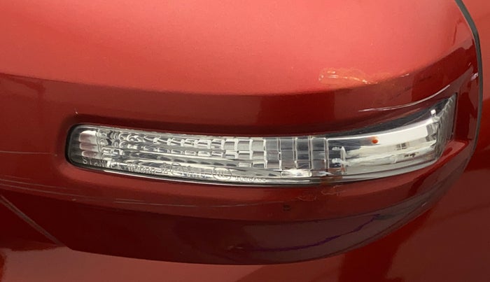 2013 Maruti Swift VXI, Petrol, Manual, 61,629 km, Left rear-view mirror - Indicator light has minor damage