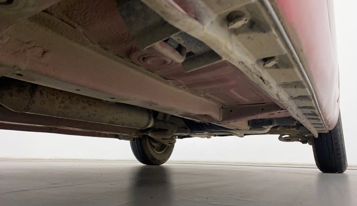 2013 Maruti Swift VXI, Petrol, Manual, 61,629 km, Right Side Underbody