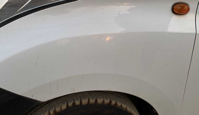 2015 Hyundai Eon D-LITE+, CNG, Manual, 40,389 km, Left fender - Slightly dented