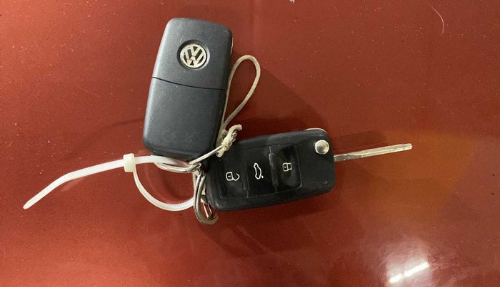 2020 Volkswagen Polo HIGHLINE PLUS 1.0L TSI, Petrol, Manual, 80,997 km, Key Close Up