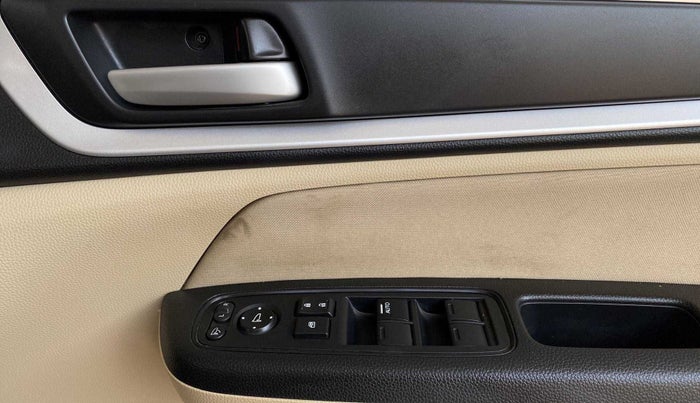 2022 Honda Amaze 1.2L I-VTEC VX CVT, Petrol, Automatic, 5,232 km, Driver Side Door Panels Control
