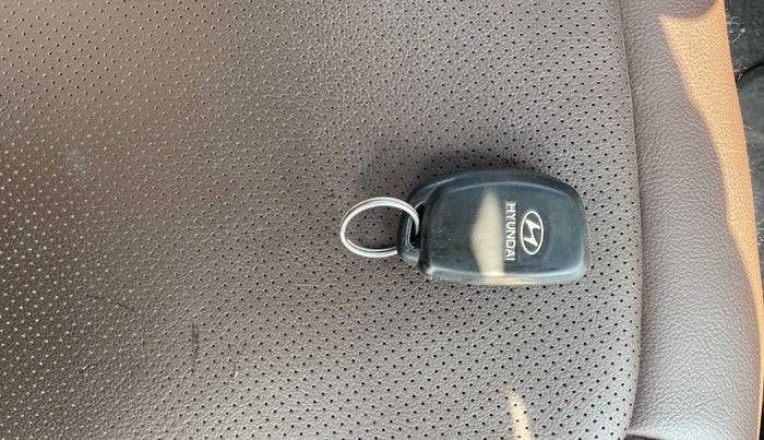 2014 Hyundai i20 SPORTZ 1.2, Petrol, Manual, 23,808 km, Key Close Up