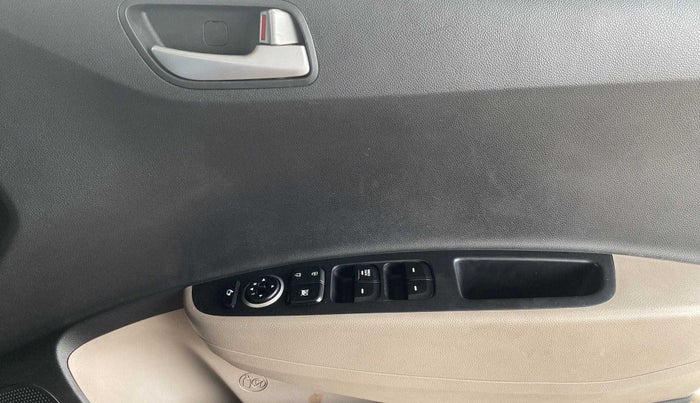 2015 Hyundai Grand i10 ASTA (O) 1.2 KAPPA VTVT, Petrol, Manual, 63,488 km, Driver Side Door Panels Control