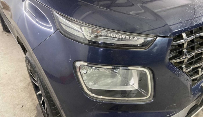 2020 Hyundai VENUE S 1.2, Petrol, Manual, 28,621 km, Right headlight - Headlight parking bulb fused