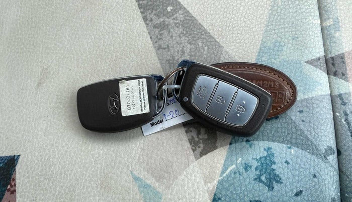 2019 Hyundai i20 Active 1.2 SX DUAL TONE, Petrol, Manual, 12,461 km, Key Close Up