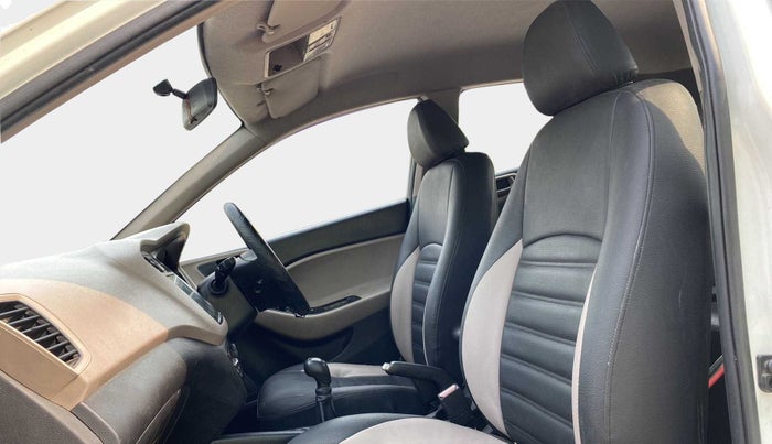 2015 Hyundai Elite i20 MAGNA 1.2, Petrol, Manual, 56,820 km, Right Side Front Door Cabin