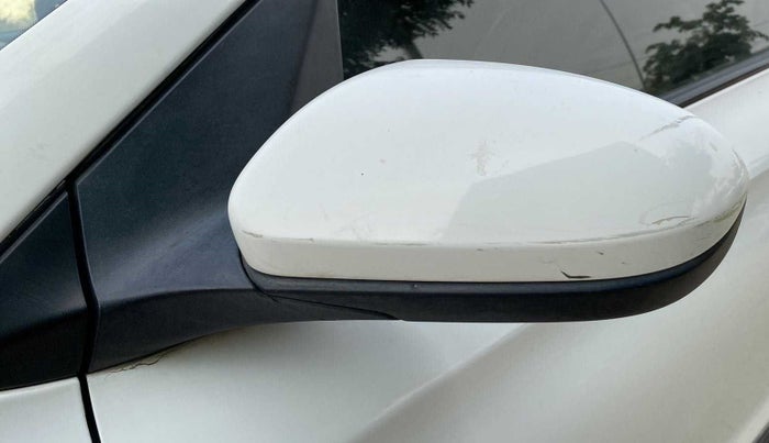 2015 Hyundai Elite i20 MAGNA 1.2, Petrol, Manual, 56,820 km, Left rear-view mirror - Minor scratches