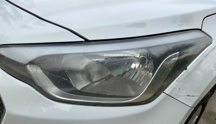 2015 Hyundai Elite i20 MAGNA 1.2, Petrol, Manual, 56,820 km, Left headlight - < 2 inches,no. = 2