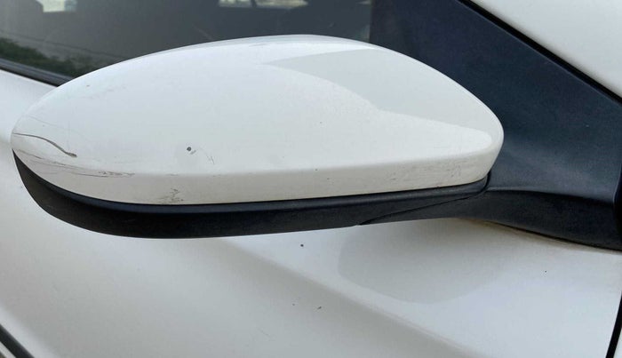 2015 Hyundai Elite i20 MAGNA 1.2, Petrol, Manual, 56,820 km, Right rear-view mirror - Minor scratches