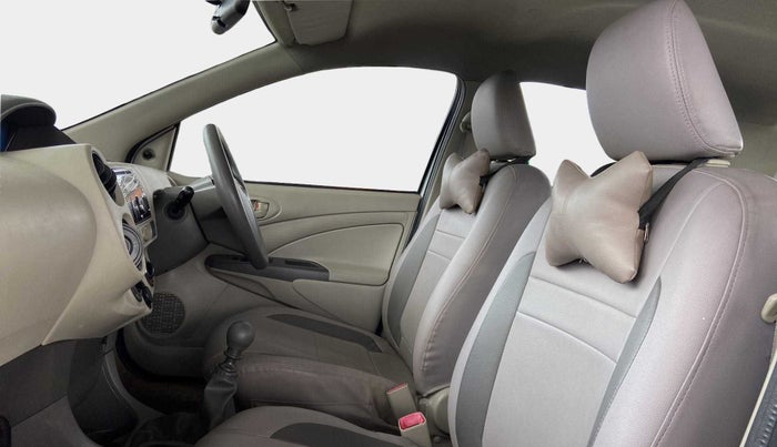 2014 Toyota Etios GD, Diesel, Manual, 1,12,969 km, Right Side Front Door Cabin