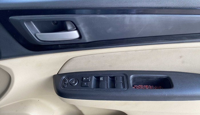 2019 Honda Amaze 1.2L I-VTEC VX, Petrol, Manual, 90,049 km, Driver Side Door Panels Control