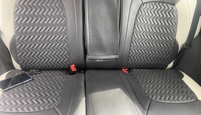 2021 Tata NEXON XZ PLUS PETROL, Petrol, Manual, 11,352 km, Second-row right seat - Cover slightly stained